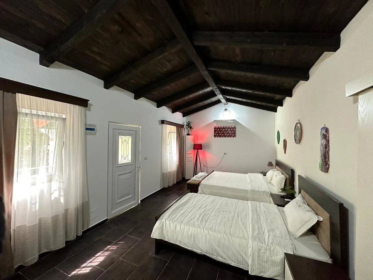 Gasthuis Ara E Vjeter Resort Velipojë