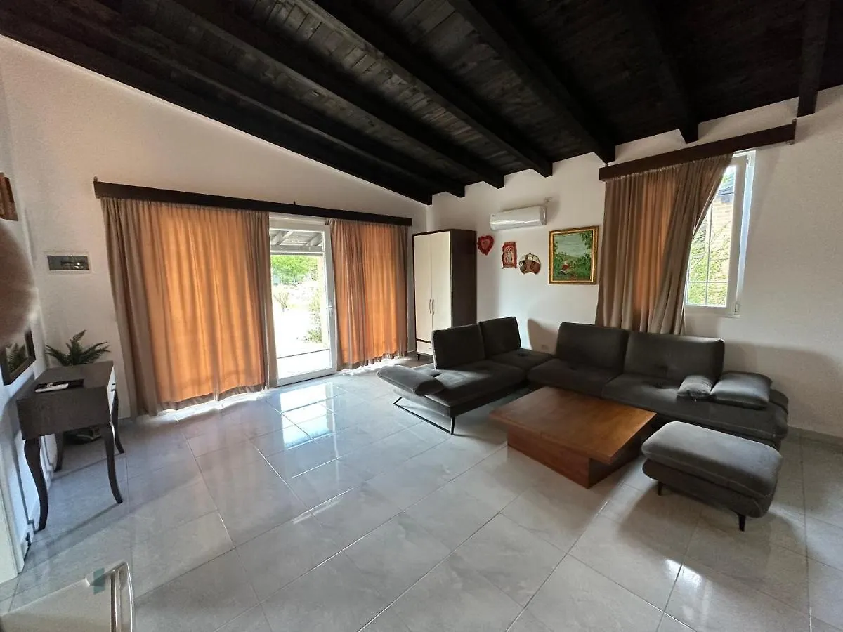 Ara E Vjeter Resort Velipojë ゲストハウス